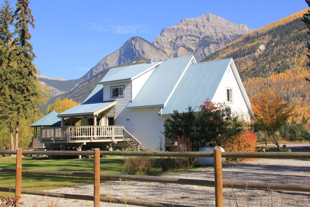 Bear Paw Lodge Golden Zewnętrze zdjęcie