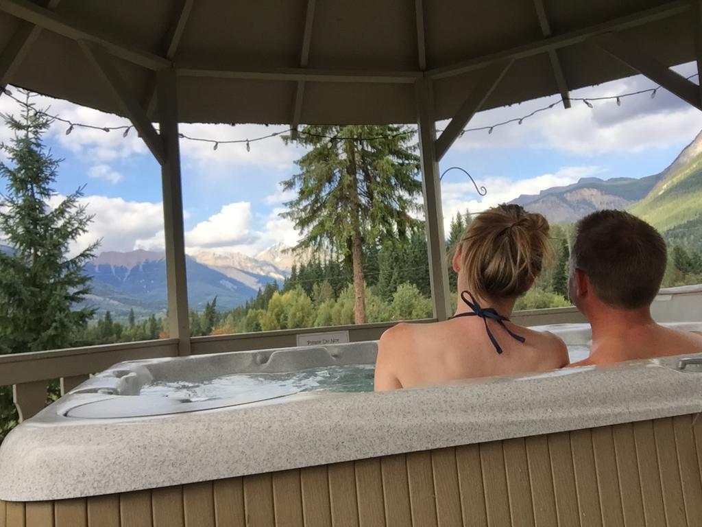 Bear Paw Lodge Golden Zewnętrze zdjęcie